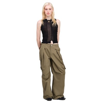THE VERSIZED CARGO PANTS